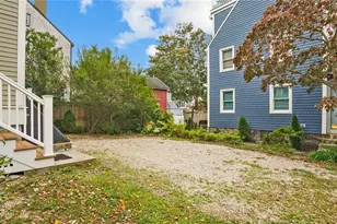 485 Spring St, Newport, RI 02840 - Photo 31