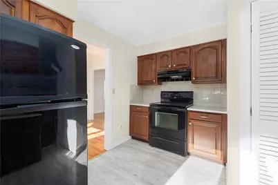 18 Coggeshall Way, Middletown, RI 02842 - Photo 17