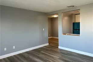 728 Beverage Hill Ave, Pawtucket, RI 02861 - Photo 9