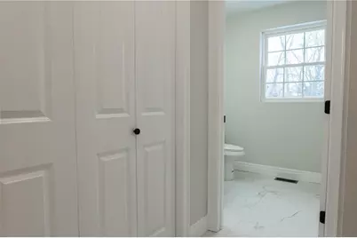 33 Hemlock Avenue, Cranston, RI 02910 - Photo 9