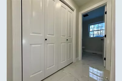 33 Hemlock Avenue, Cranston, RI 02910 - Photo 5