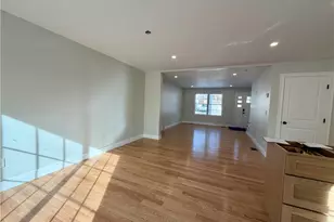 33 Hemlock Ave, Cranston, RI 02910 - Photo 11