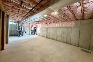 33 Hemlock Ave, Cranston, RI 02910 - Photo 19