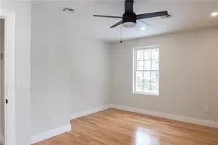 33 Hemlock Ave, Cranston, RI 02910 - Photo 19