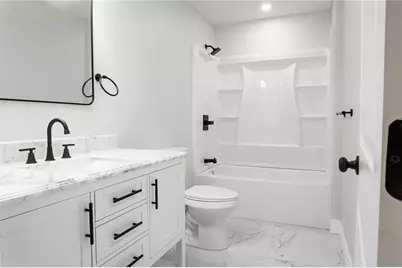 33 Hemlock Avenue, Cranston, RI 02910 - Photo 17