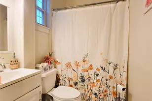 102 Broadway, Newport, RI 02840 - Photo 15