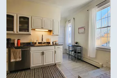 102 Broadway #2B, Newport, RI 02840 - Photo 3