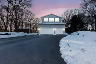 9 Eagle Nest Dr, Lincoln, RI 02865 - Photo 1