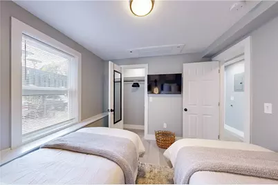 44 Hall Street, Providence, RI 02904 - Photo 31