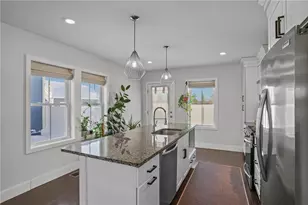 165 Graystone St, Warwick, RI 02886 - Photo 3