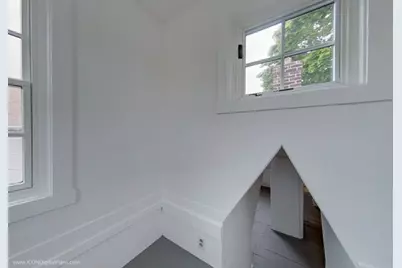 300 Broadway Avenue, Newport, RI 02840 - Photo 31