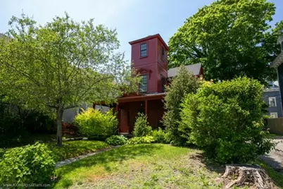 300 Broadway Avenue, Newport, RI 02840 - Photo 35