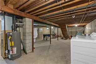 87 Pinehurst Ave, Providence, RI 02908 - Photo 17