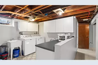 33 Dover Street, Pawtucket, RI 02860 - Photo 29