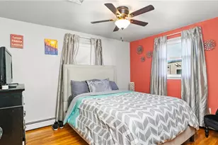 33 Dover St, Pawtucket, RI 02860 - Photo 11