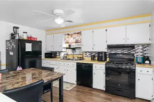 33 Dover St, Pawtucket, RI 02860 - Photo 15