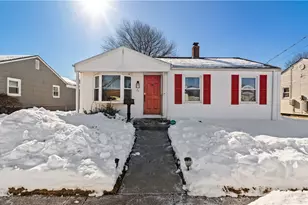 33 Dover St, Pawtucket, RI 02860 - Photo 1