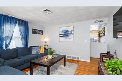 33 Dover Street, Pawtucket, RI 02860 - Photo 5