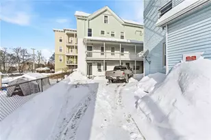 263 Elm St, Woonsocket, RI 02895 - Photo 27