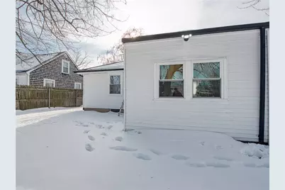 88 Pawtucket Avenue, East Providence, RI 02916 - Photo 23