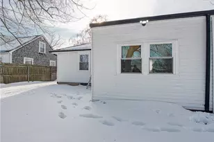 88 Pawtucket Ave, East Providence, RI 02916 - Photo 23