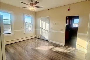 212 East St, Pawtucket, RI 02860 - Photo 3