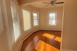 212 East St, Pawtucket, RI 02860 - Photo 9