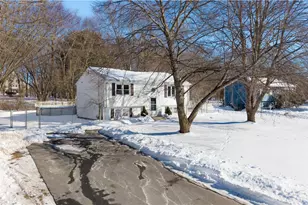 132 Palmer Ave, Warwick, RI 02889 - Photo 3