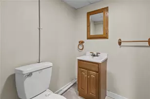 202 Phillips St, Woonsocket, RI 02895 - Photo 19