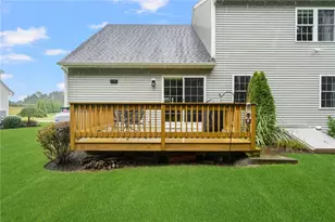 109 Fox Hollow Rd, North Kingstown, RI 02852 - Photo 11