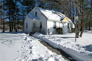 20 MacArthur Dr, Smithfield, RI 02917 - Photo 1