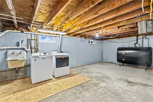 80 Twin Oak Dr, Warwick, RI 02889 - Photo 27