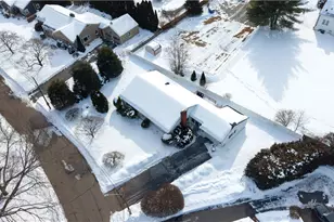 80 Twin Oak Dr, Warwick, RI 02889 - Photo 5