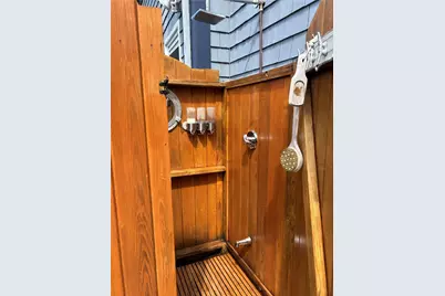 181 Center Avenue, Middletown, RI 02842 - Photo 45