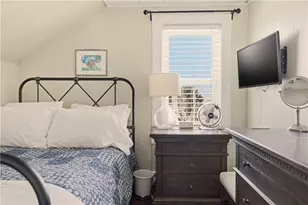 181 Center Ave, Middletown, RI 02842 - Photo 11