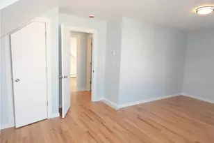 84 Farrell St, Pawtucket, RI 02861 - Photo 25