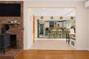 400 3rd Beach Rd, Middletown, RI 02842 - Photo 3