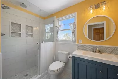 400 Third Beach Road, Middletown, RI 02842 - Photo 9