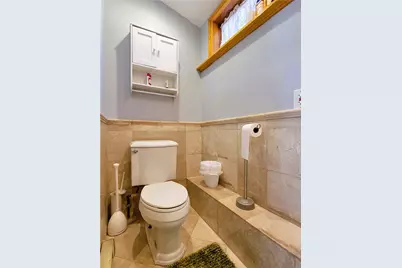 92 Pelham Street #1, Newport, RI 02840 - Photo 33