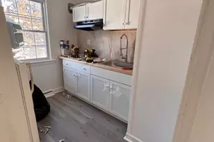 137 Post Rd, Westerly, RI 02891 - Photo 7