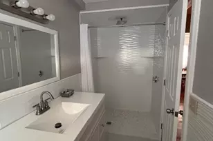 642 Boston Neck Rd, North Kingstown, RI 02852 - Photo 5