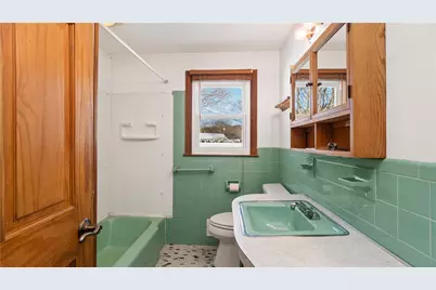 96 Moccasin Drive, Warwick, RI 02889 - Photo 17