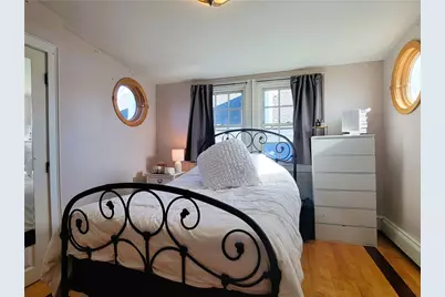 92 Pelham Street #3, Newport, RI 02840 - Photo 11