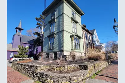 92 Pelham Street #1, Newport, RI 02840 - Photo 1