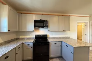 327 Pine St, Pawtucket, RI 02860 - Photo 7