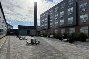 327 Pine St, Pawtucket, RI 02860 - Photo 11