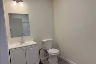 327 Pine St, Pawtucket, RI 02860 - Photo 9