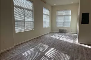 327 Pine St, Pawtucket, RI 02860 - Photo 5