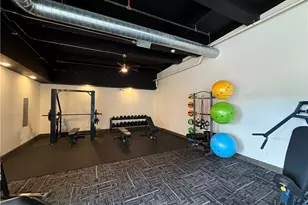 327 Pine St, Pawtucket, RI 02860 - Photo 11