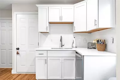 37 Warren Avenue, Warren, RI 02885 - Photo 5